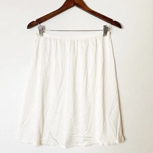 Vintage Lace Trim Slip Dainty Layering 100% Nylon Off White Cream Size Large 20”